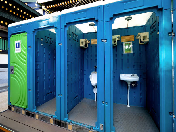 Best Portable toilet rental cost  in Hesston, KS